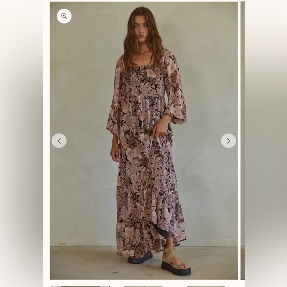 Dresses & Skirts - Floral Maxi Dress